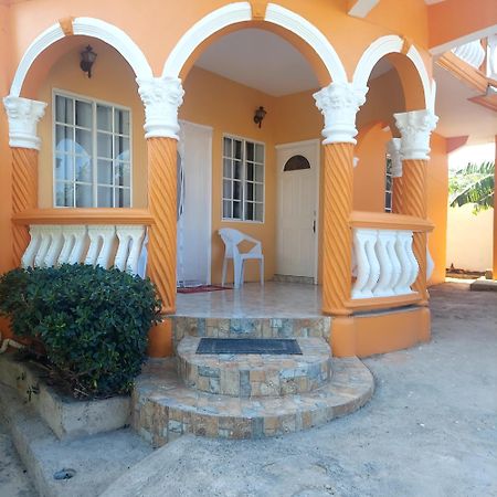 Cas Bed And Breakfast Corral Spring Exterior photo